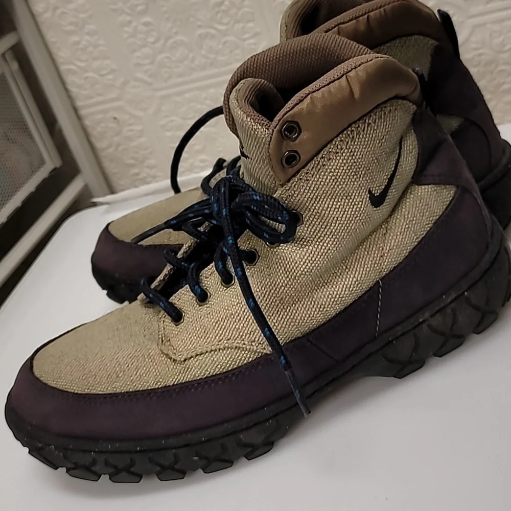 Nike ACG Rare Vintage90's Suede LaceUpHiking BootsOutdoor grape 7.5 sz like new! - Picture 6 of 11